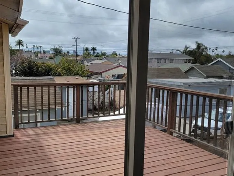 2225 Olive Ave — Photo 3