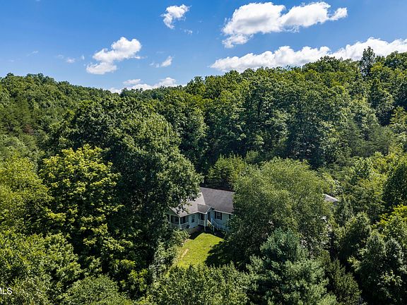 2nd image of 152 Webb Dr