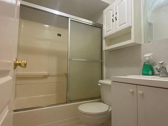 2nd image of 14 Naso Ct Floor 2
