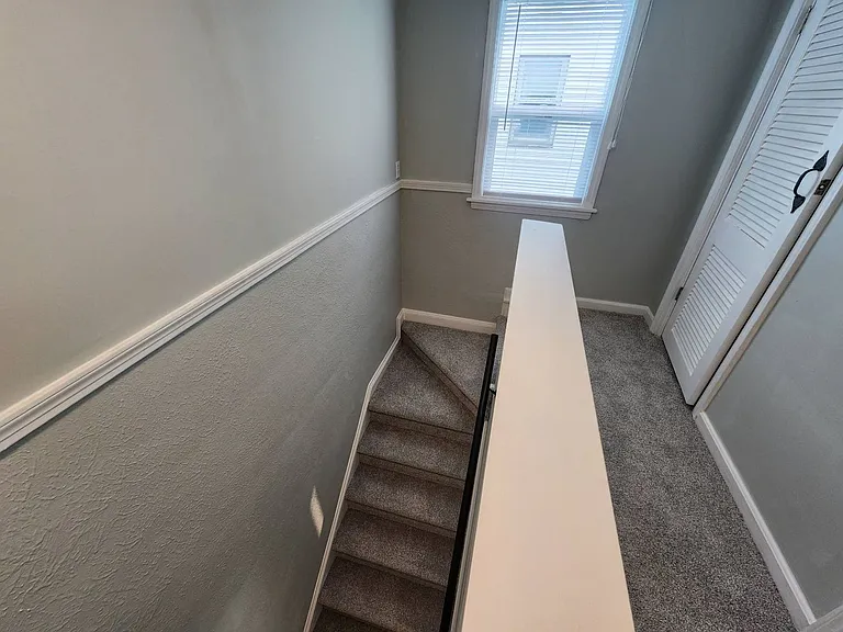 2506 Torrington Ave — Photo 25