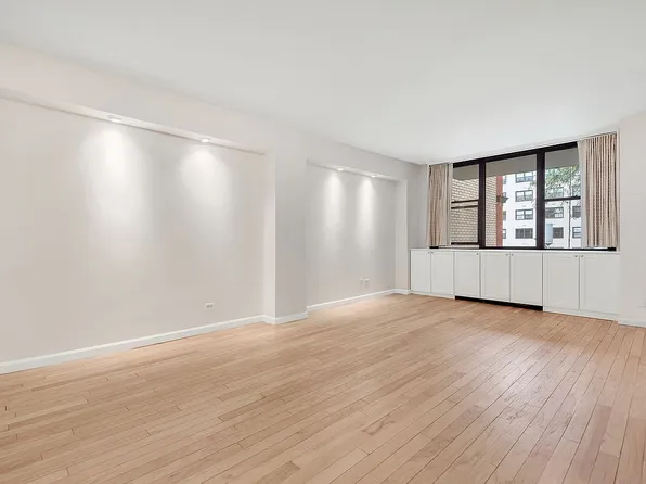 301 E 87th St APT 3F, Manhattan, NY 10128