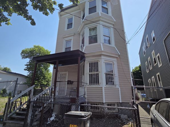 136 S 11th St #3
