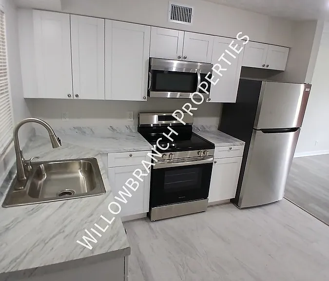 2796 Woolery Dr #10 — Photo 10