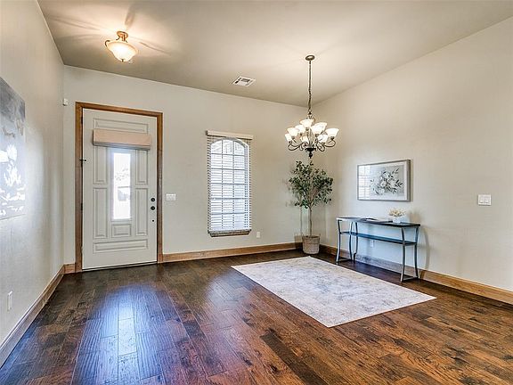 5th image of 15304 Pleasant Cove Ln