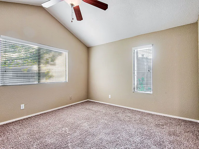 9320 S College Ave — Photo 37