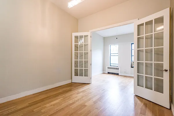 Rented by Nooklyn NYC LLC | media 14