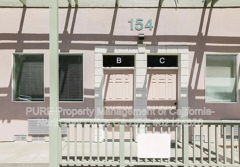 154 Railroad Ave #B — Photo 4