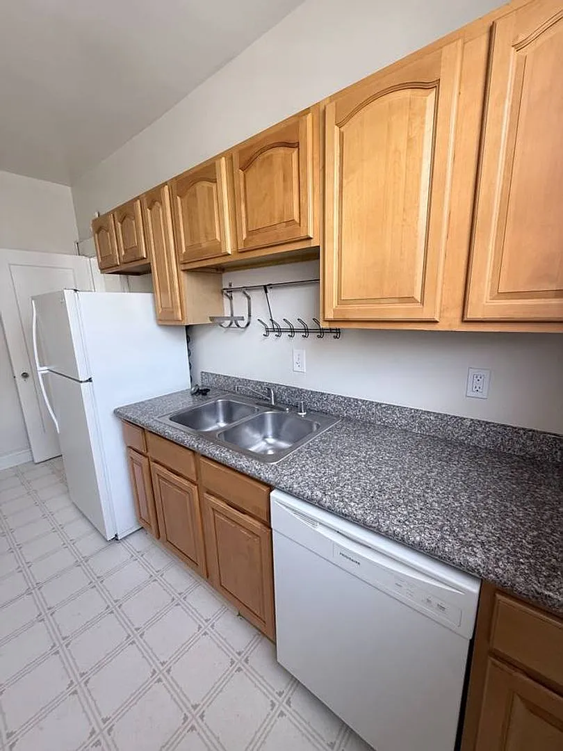 2br - 650ft2 - Sunny Apartment, Close To Everywhere! Near By Bart & Cal — Photo 3