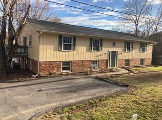 958 Brookside Camp Rd APT 2, Hendersonville, NC 28792