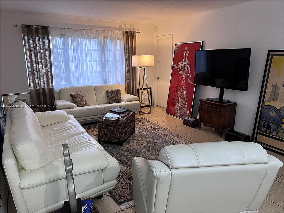 1st image of 1540 NE 191st St APT 211