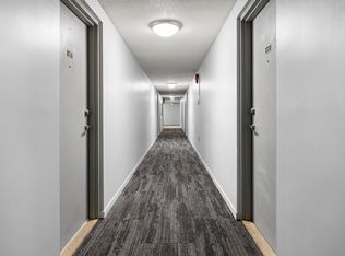 27 Vanier Dr #906, Guelph, ON N1G2L1