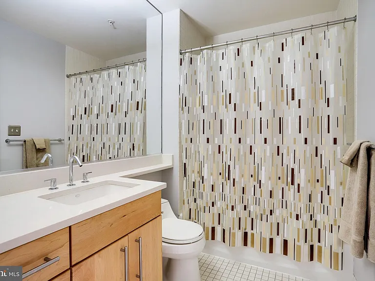 1435 Chapin St NW #206 — Photo 14