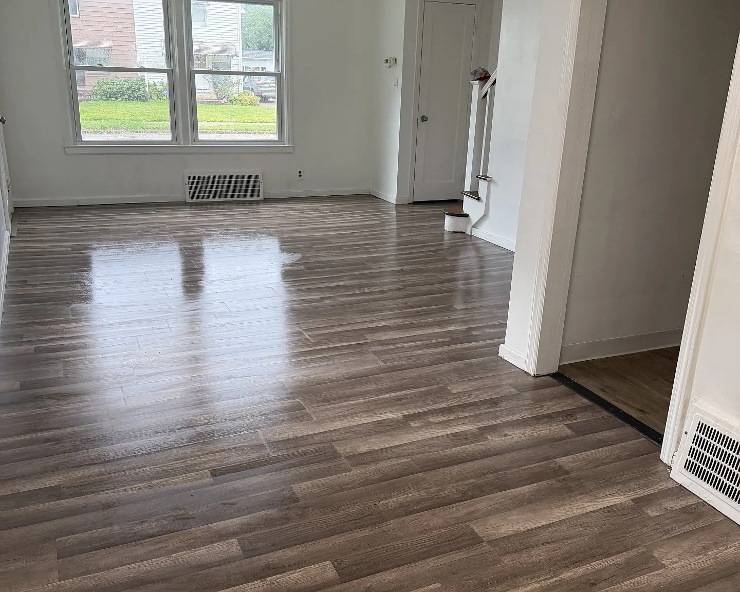2 bed, 832 sqft, $1,200 — Photo 2