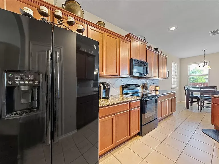 1701 Twin Hills Way — Photo 12