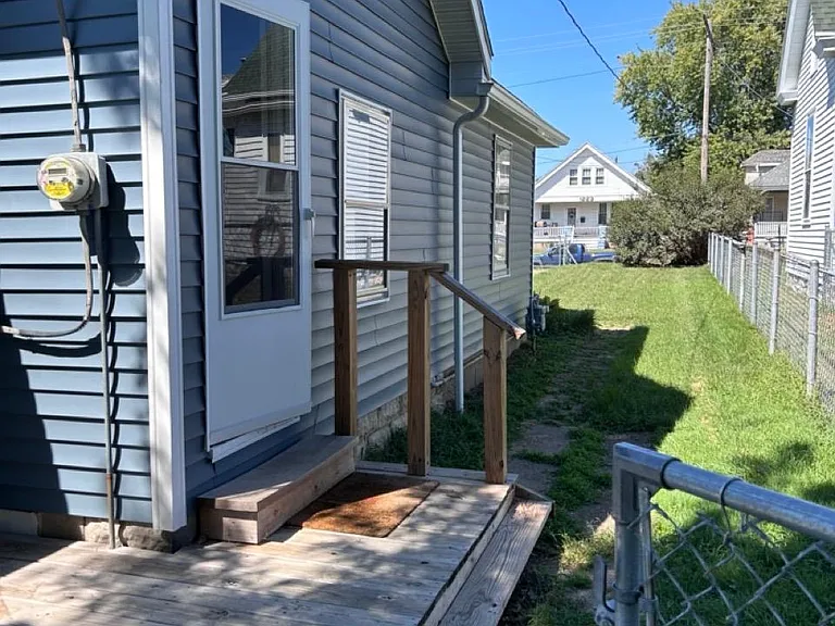 1222 Spruce St — Photo 13
