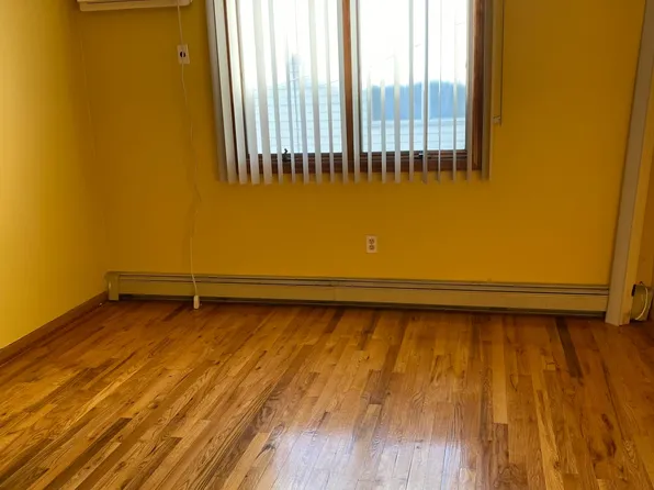 (undisclosed Address), Staten Island, NY 10312