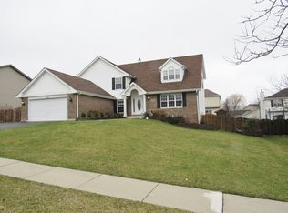 650 Regal Ln, Algonquin, IL