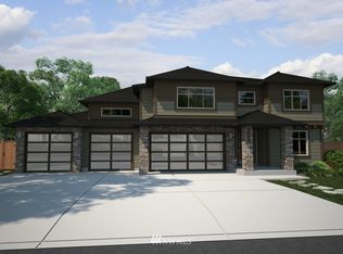 23071 SE Lake Wilderness Dr, Maple Valley, WA