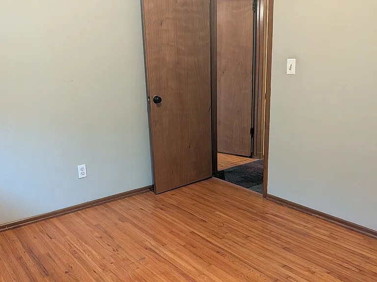 222 W Virginia Rd — Photo 13