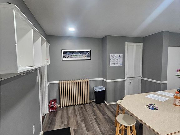 4th image of 109 E Dubois Ave