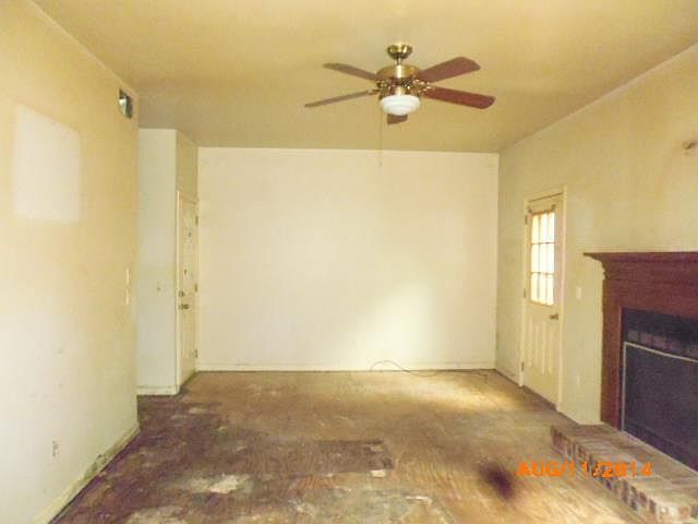 2nd image of 108 Woodcraft Ct