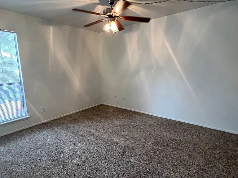 Cypresswood Crossing Apartments — Photo 44