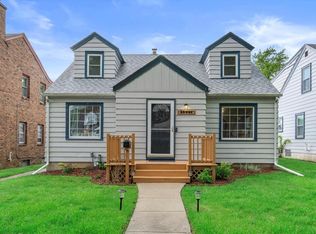 3325 N 83rd St, Milwaukee, WI 53222