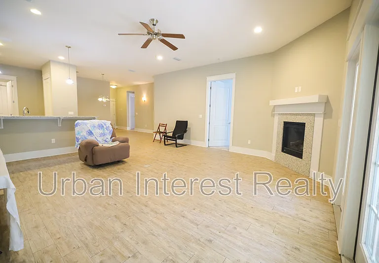 4236 Jade Loop — Photo 4