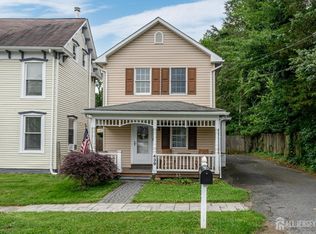 439 Old Main St, Asbury, NJ 08802