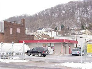 2nd image of 702 Main St