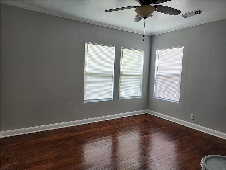 7124 Linden St — Photo 13