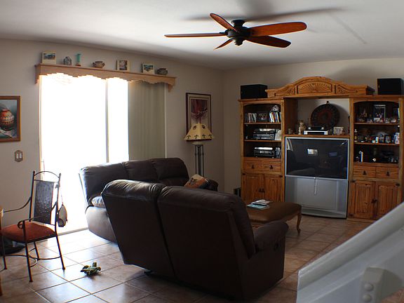 3rd image of 16742 Diamond Pl