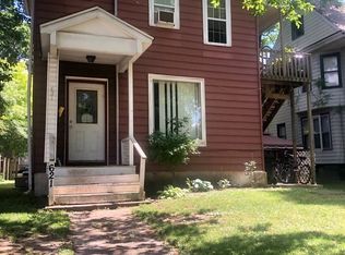 621 E Locust St APT D, Bloomington, IL 61701