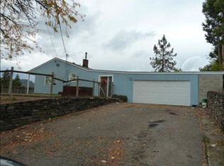 1809 NE Sunset St, Roseburg, OR 97470
