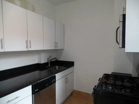 Rented by Keller Williams NYC | media 11