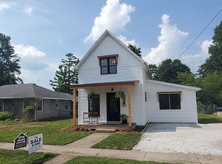 209 N Front St, Syracuse, IN