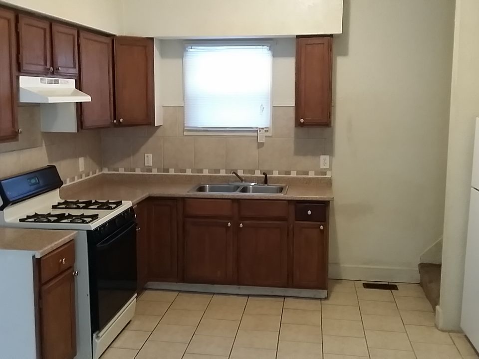 2nd image of 420 N Berwick Ave
