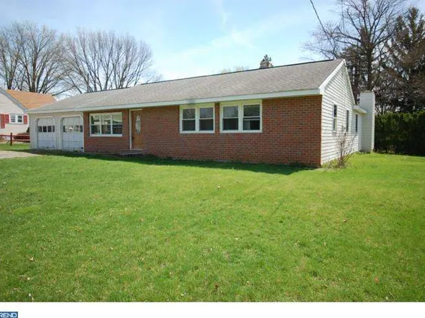 414 Maple St, Honey Brook, PA 19344