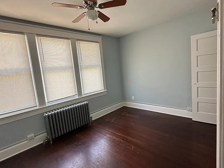 1533 Isherwood St NE — Photo 17