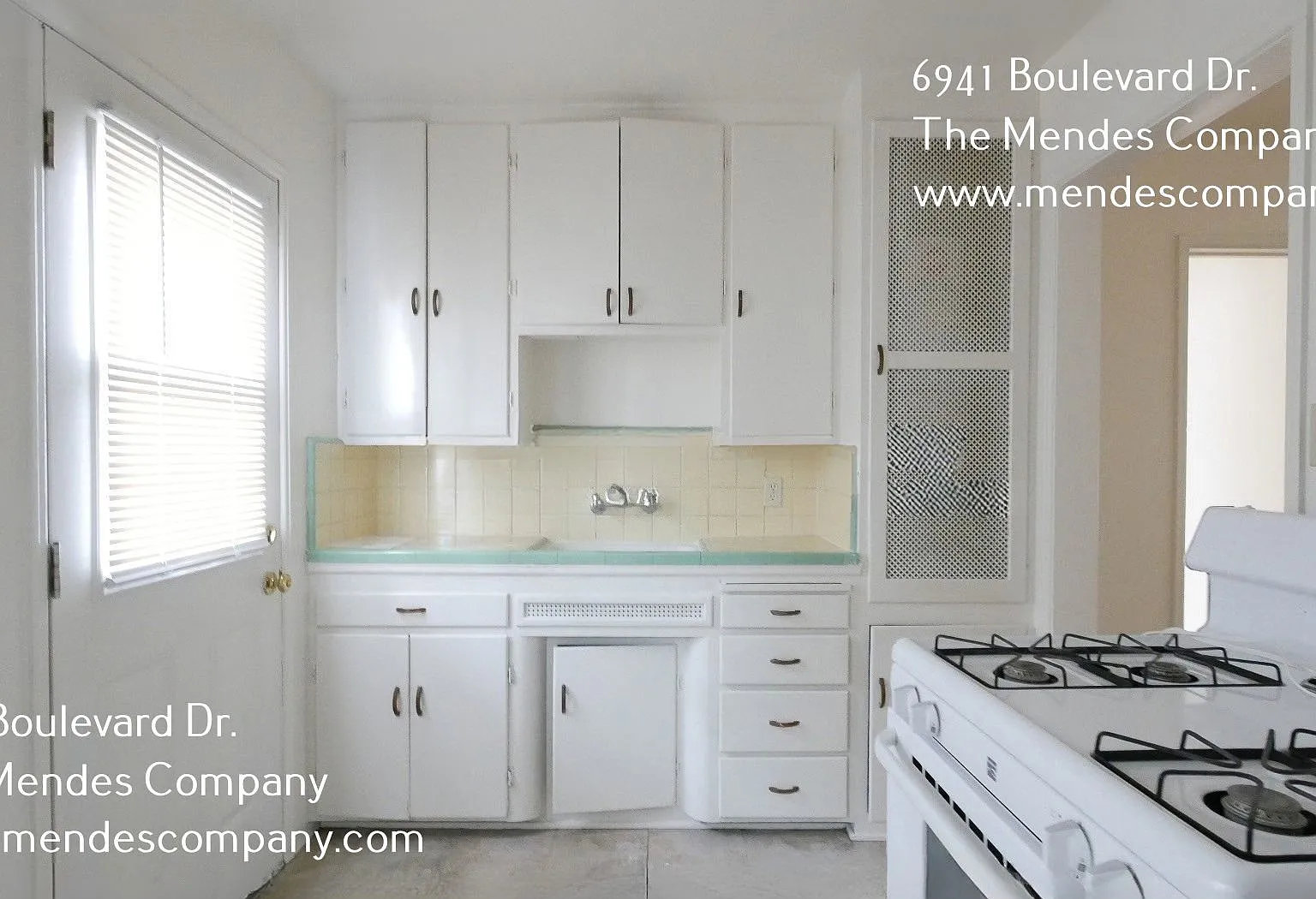 Cozy 1 bed / 1 bath ground floor apartment home available NOW in La Mesa! — Photo 3