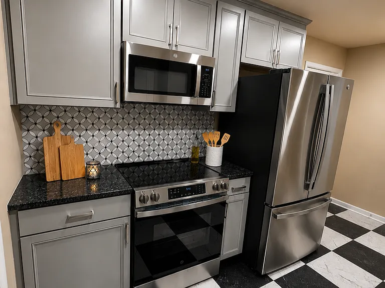 1301 Sunset Dr — Photo 9