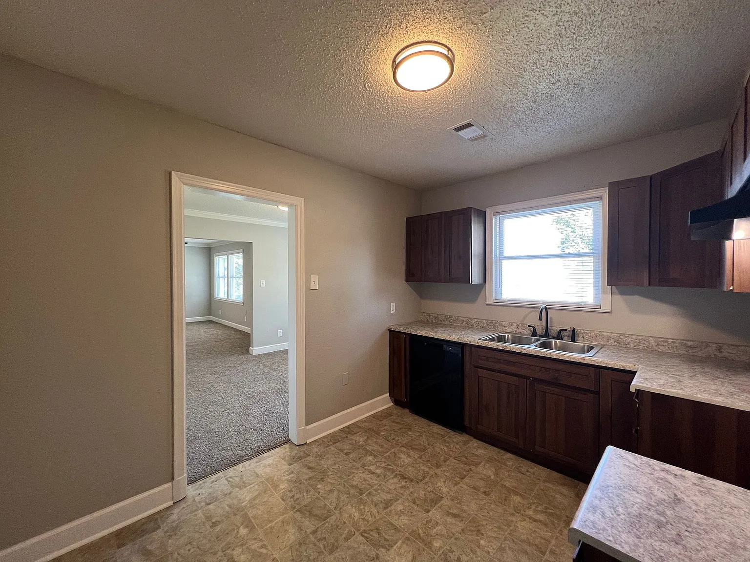 1229 Marlin Rd — Photo 2