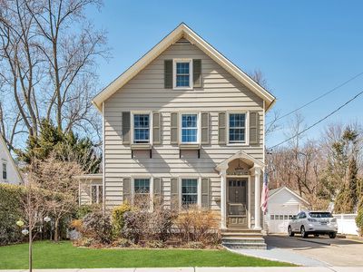417 First Ave, Pelham, NY, 10803