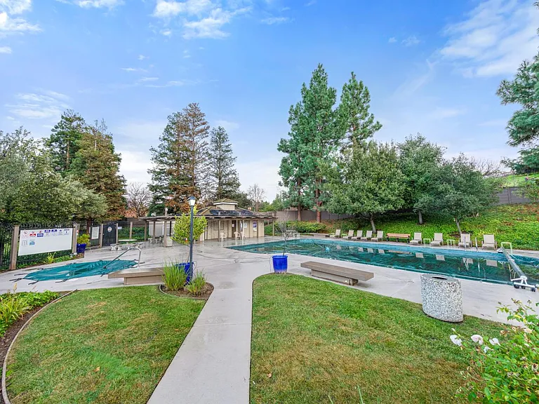 Yerba Hills Ct — Photo 23