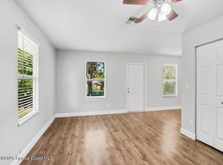 1325 17th Ct SW #1325, Vero Beach, FL 32962