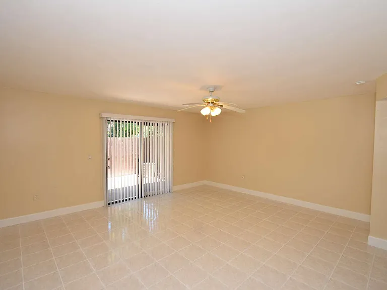 15 Florida Park Dr N #6 — Photo 11