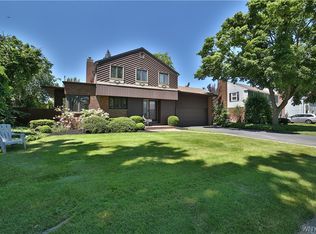 3016 Delancey Rd, Niagara Falls, NY 14305