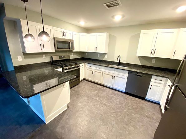 875 Houseman Ave NE APT 1