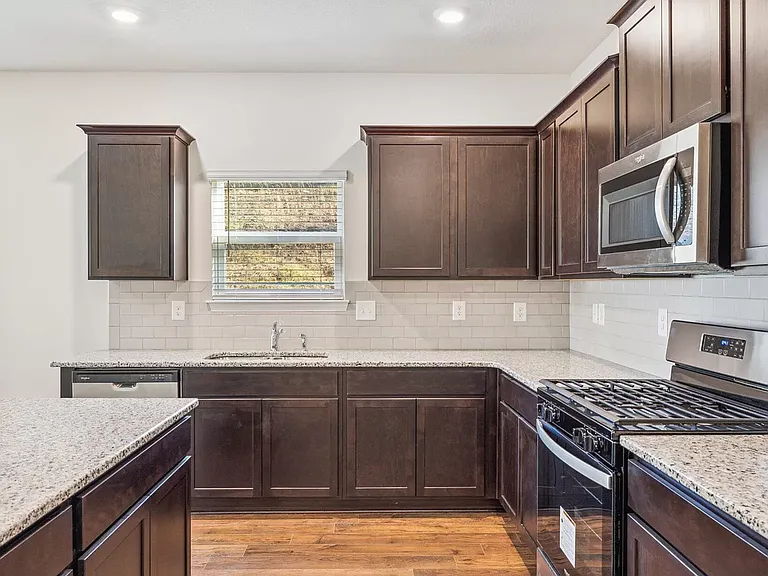 528 Hayley Marie Ln — Photo 5