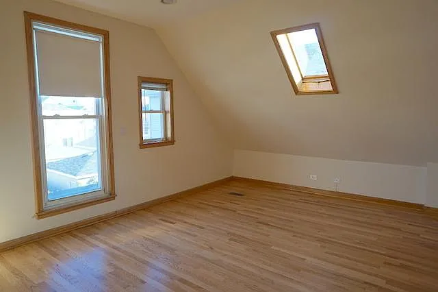 2847 N Rockwell St #2 — Photo 12